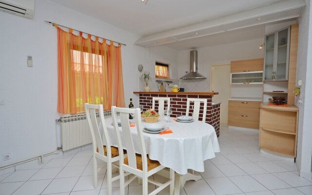 Apartment Tonkica