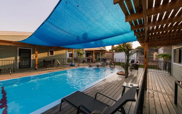 Somewhere - Chalets in the Arava