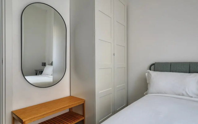 JOIVY Welcoming 3BR Flat in Milan Centre