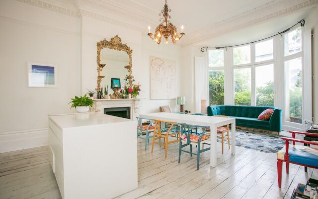 1 Bedroom Apartment in Belsize Park