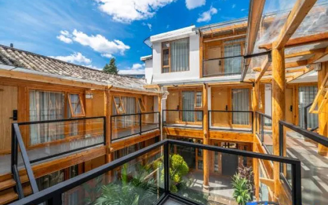 Jiangnan Designer | Log Cabin Garden · Time-Stitched Scenic Cafe Stay(Lijiang Gucheng South Gate) – Exterior – Lijiang