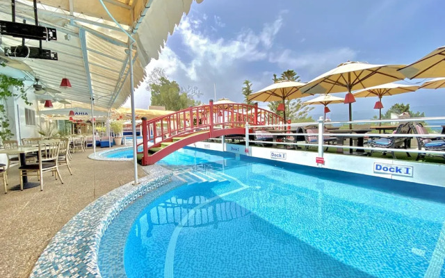Hotel Plaza Corniche