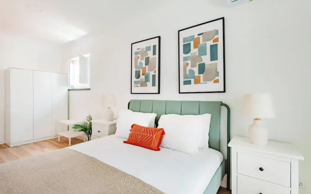 Seaside Modern Flat II at Cascais