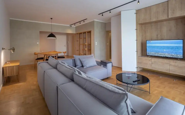 Hippocrates - Faliro Deluxe Apartment