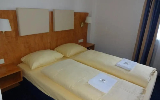 Euro - Hotel