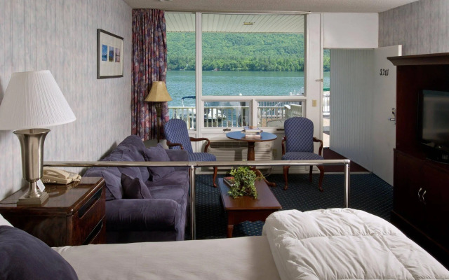 The Georgian Lakeside Resort