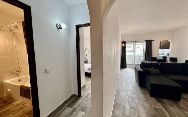 Albufeira Central 10 by Homing