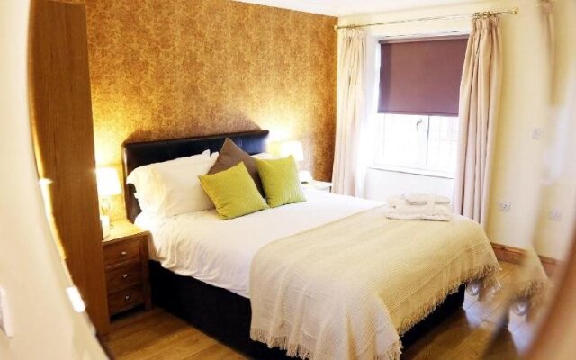 The Stanwick Hotel