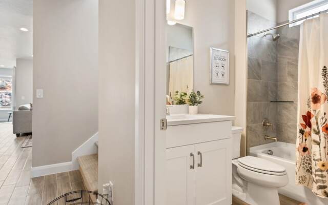 Grand Getaway 10 Bedroom Townhouse