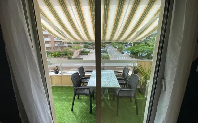 Studio 207-Les pieds dans l’eau à 30m de la plage