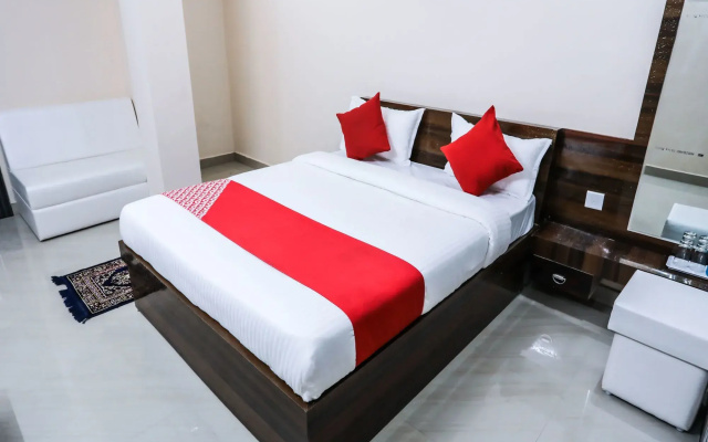 OYO 15259 Smart City