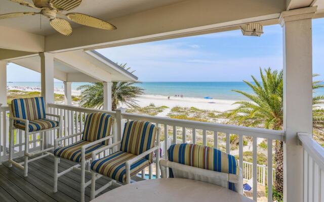 Sunset Villas 4 Awesome Views/2 Balconies/pool/deck/bbq!