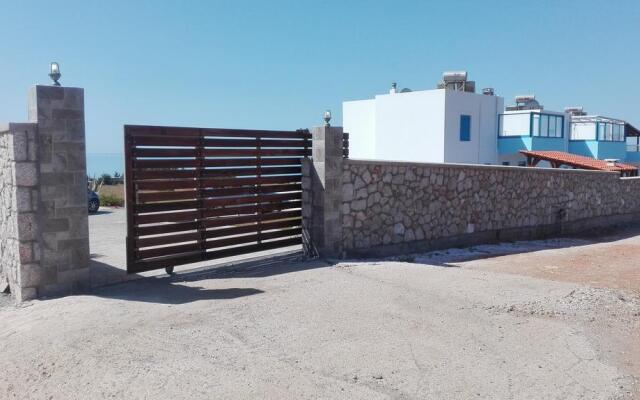 Nerida Beachfront Villas