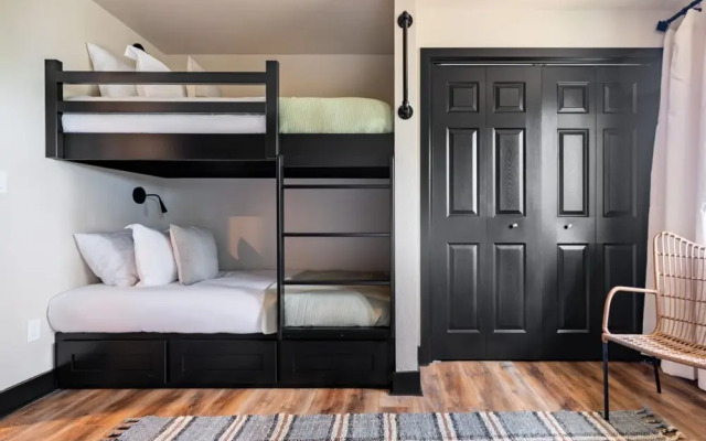 Rimrock Rd - Big Sky