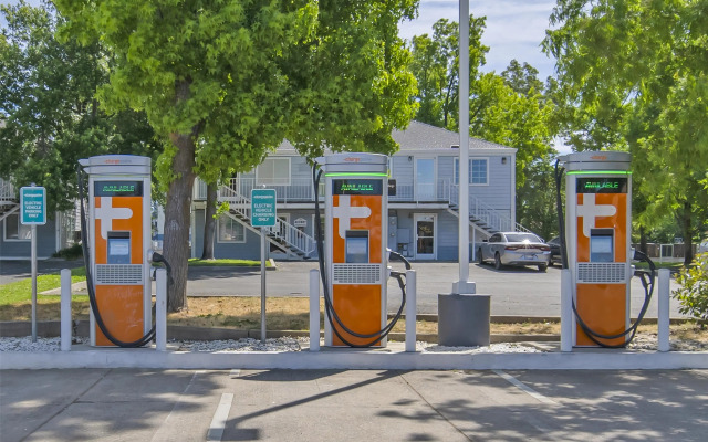 Best Western Antelope Inn & Suites