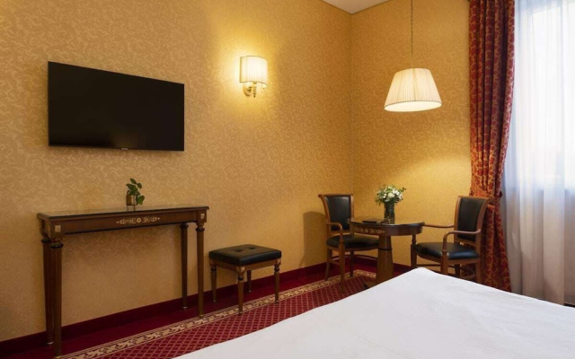 Hotel Maxim