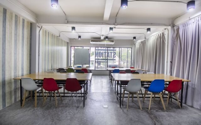 OYO 705 Hostel@seatzstation