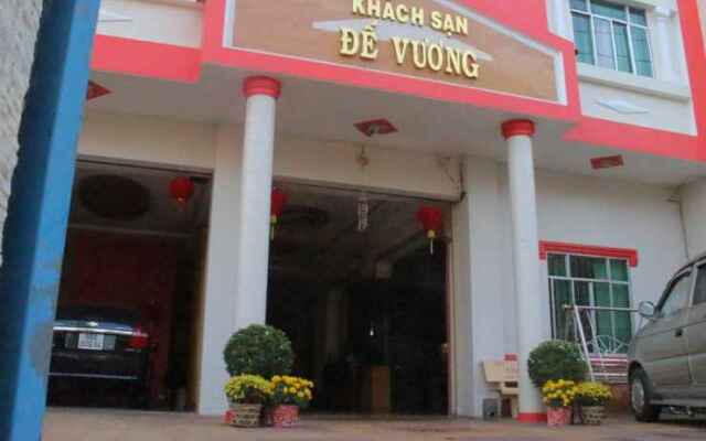 Khách Sạn Đế Vương