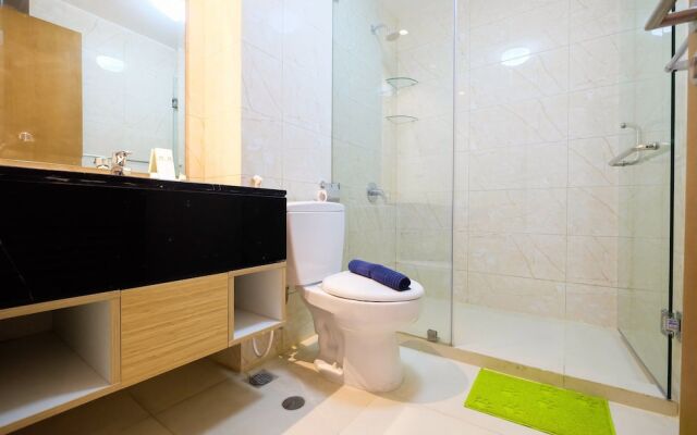 Classy 2BR The Mansion Apartment near JIEXPO