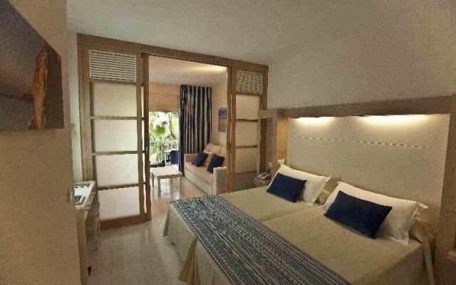 Sirenis Seaview Country Club