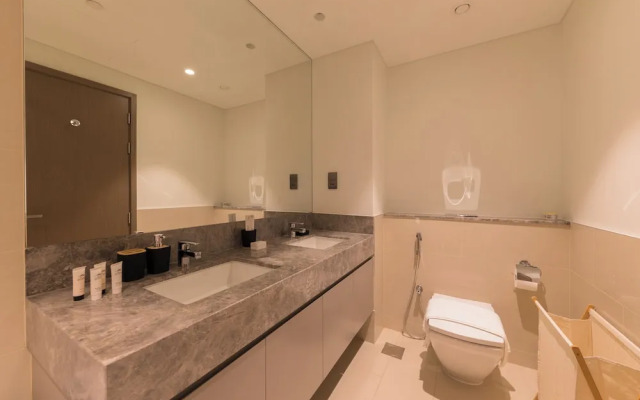 Spacious Elegant 3BR Urban Retreat