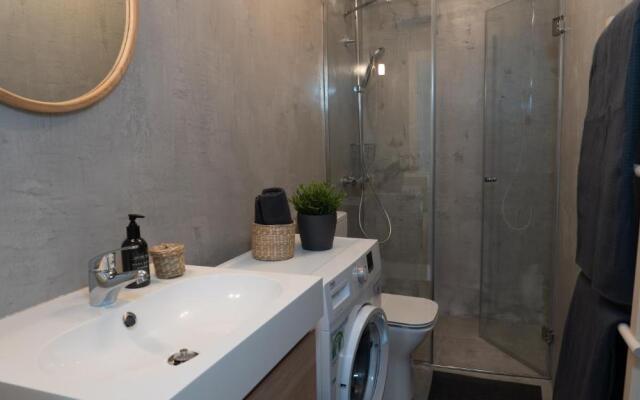 Ocean shore apartment 1