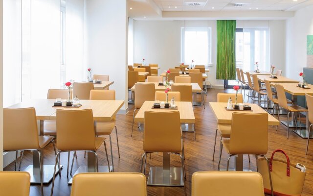 ibis Jena City