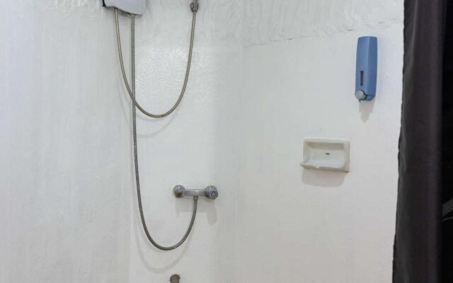 Big Boys' Bed & Burger