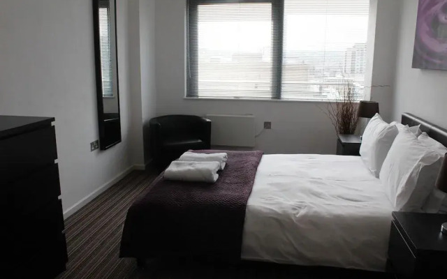 City Crash Pad - West Street Apartments