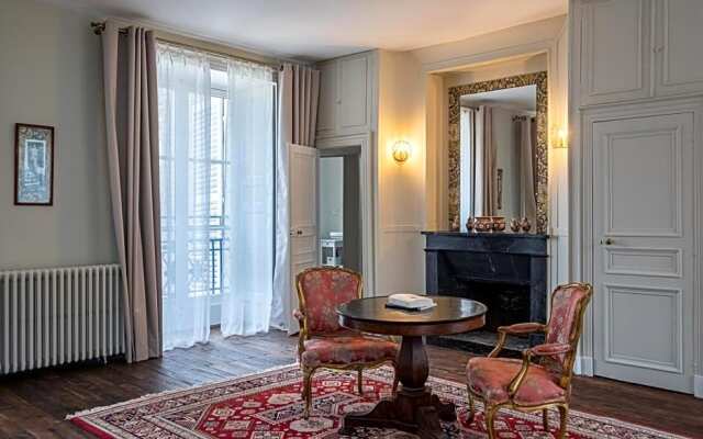 Chateau de Charnizay