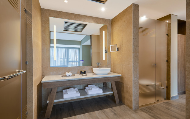 Hyatt Regency Cairo West