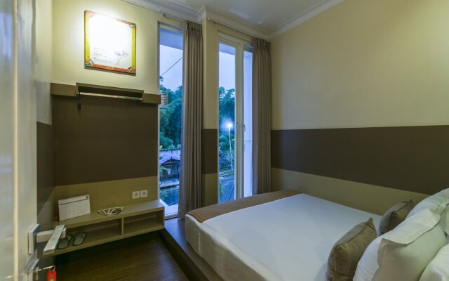 Dhanesvara Holistic Villa