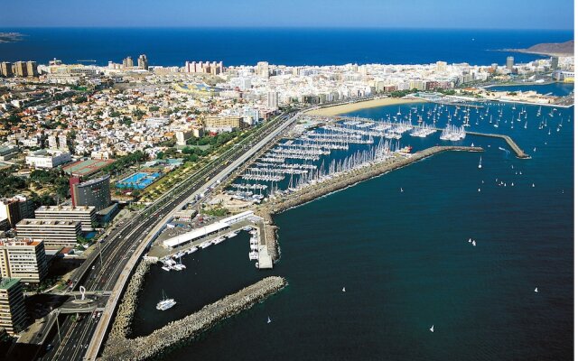 La Fabrica Urban Hostel