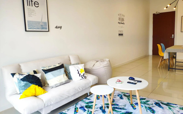 Le Pavilion by Salaam Suites, 5 pax, near Setiawalk