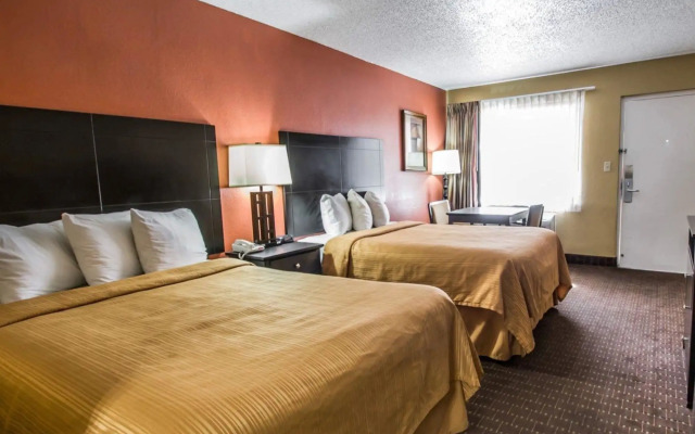 Quality Inn near Blue Spring