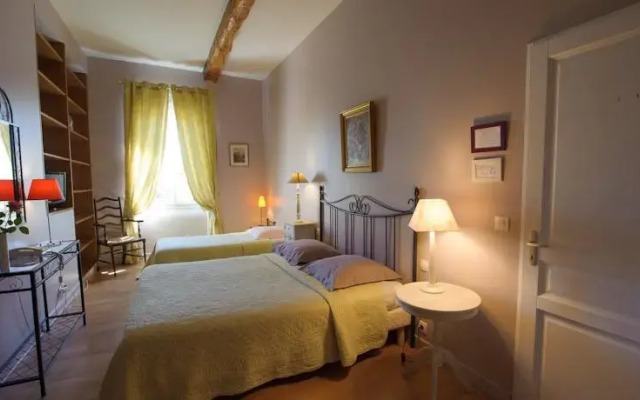 Logis Auberge les Palmiers