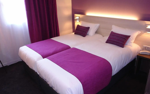 Brit Hotel Vannes-Theix