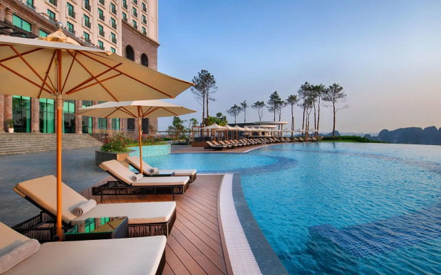 FLC Halong Bay Golf Club & Luxury Resort