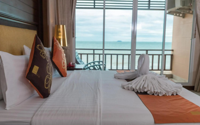 Seaside Jomtien Beach