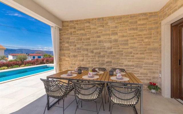 Holiday House Villa Andro