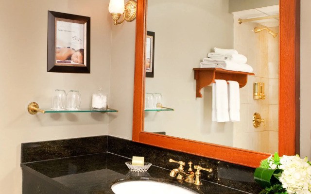 Portland Regency Hotel & Spa