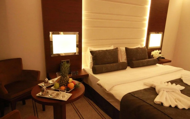 Sky Tower Deluxe Hotel