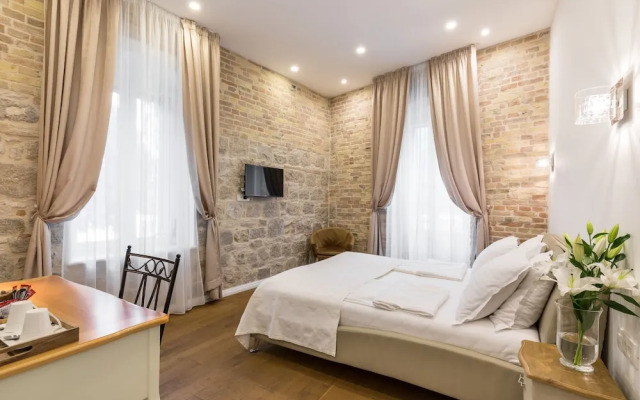 Staytosee - Diocletian's Rooms