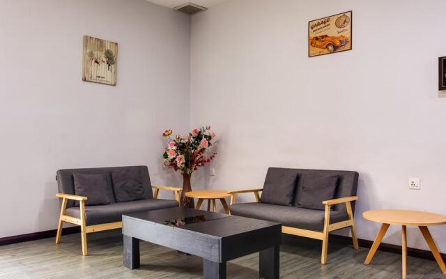 OYO 44066 Unikarya Lodge