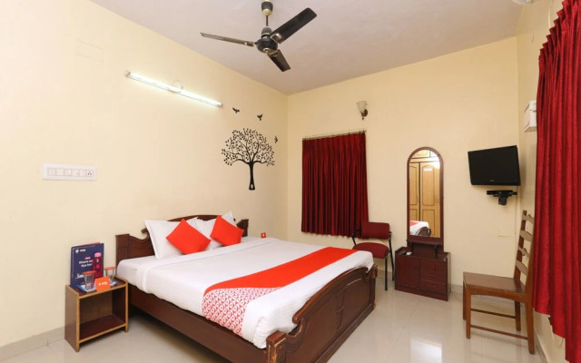 OYO 2704 Apartment Anna Salai