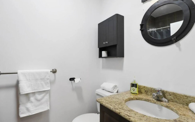 M11 The Star Wars Suite 3BR Downtown