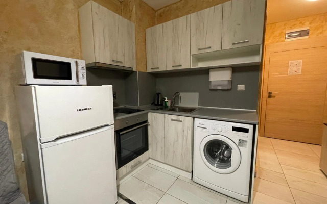 Colonel apartment 955