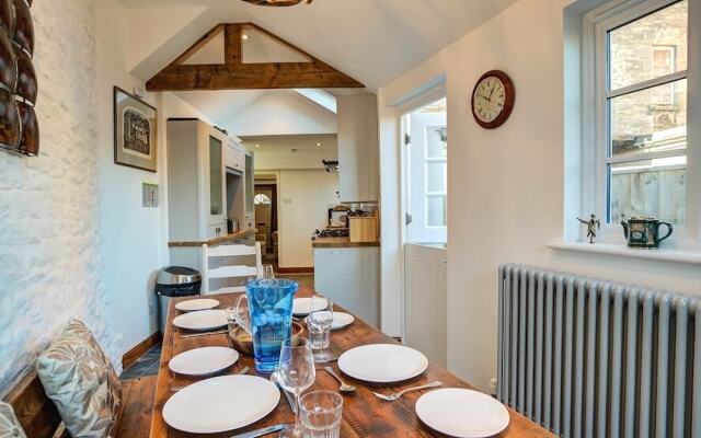 Aelia Cottage, Cirencester