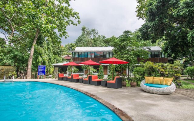 E-Outfitting Doikham Resort