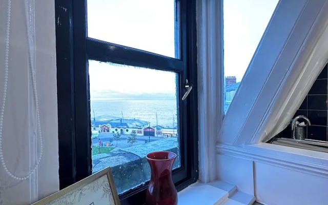 The Carlton Holiday Apartments